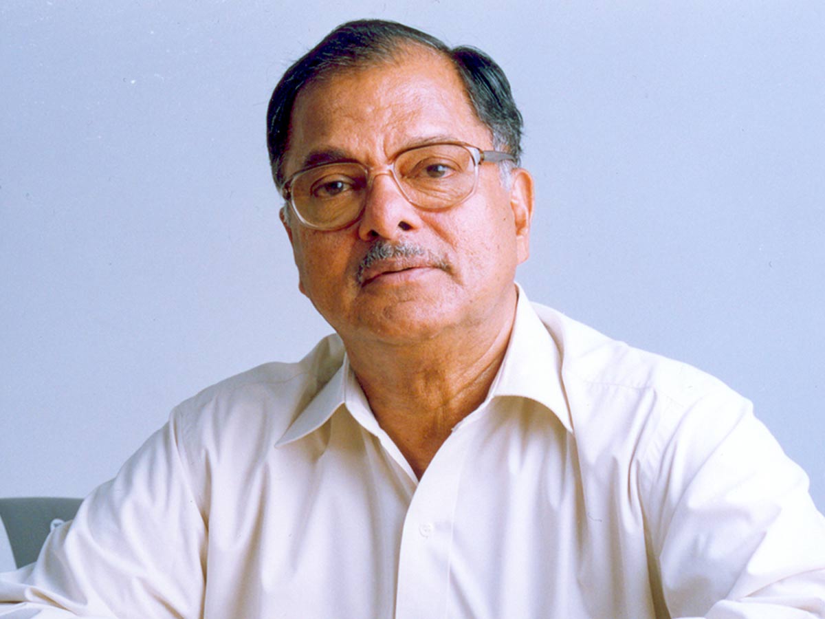 ప్రసాద్ సంస్థల అధినేత రమేశ్ ప్రసాద్