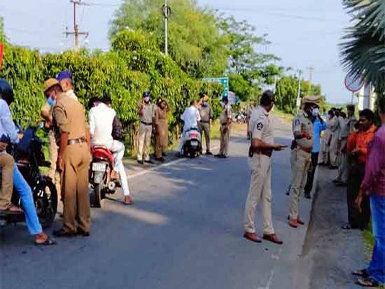 ఏపీ రాజ‌ధాని ప్రాంతంలో ఆంక్ష‌లు… నో ఎంట్రీ బోర్డులు…