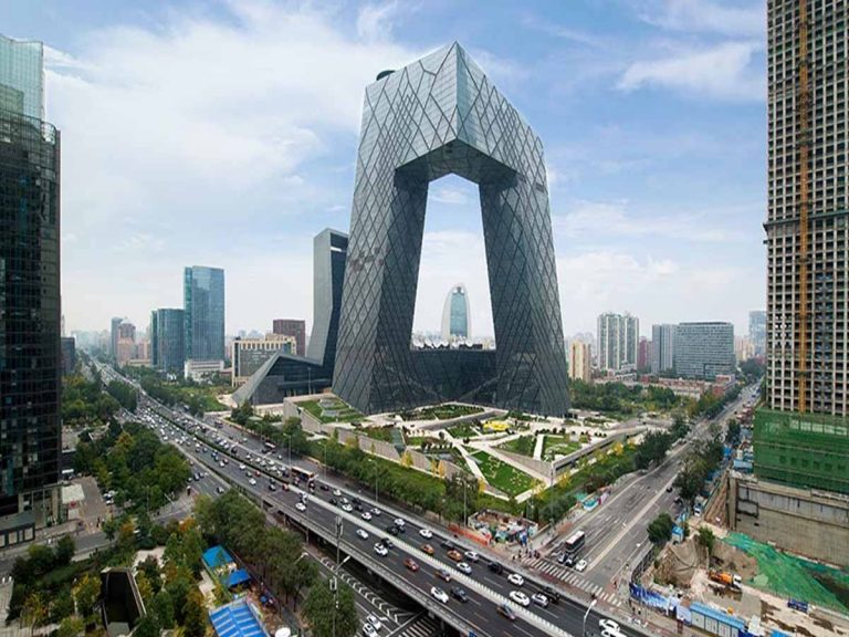 ఆ ప్రాంతాల‌నుంచి వ‌చ్చే వారిపై నిషేదం… కోడ్ మారితేనే అనుమ‌తి…