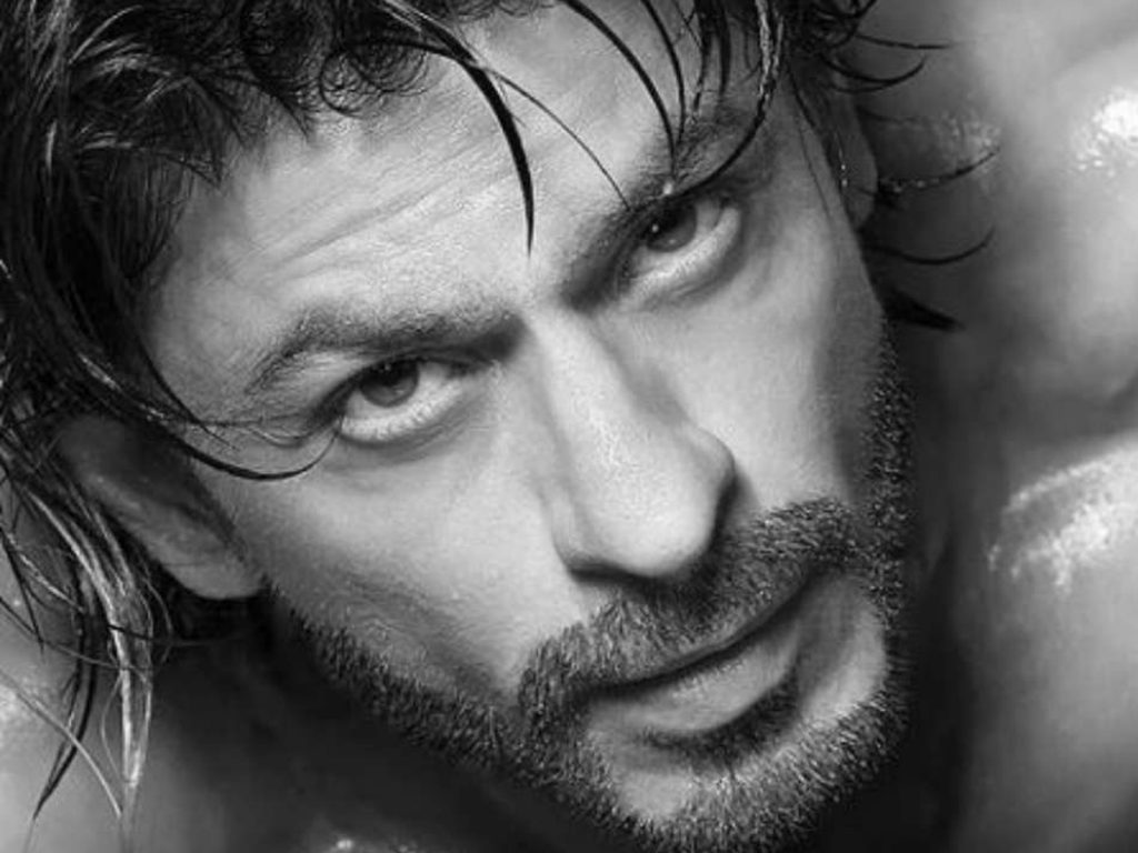 Shah Rukh Khan shirtless avatar for Dabboo Ratnani 2021 Calendar shoot