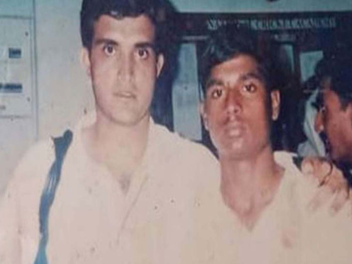 గంగూలీతో కలిసి క్రికెట్ అడిన ఆ ఆటగాడు… ఇప్పుడు రోడ్డు పక్కన‌…