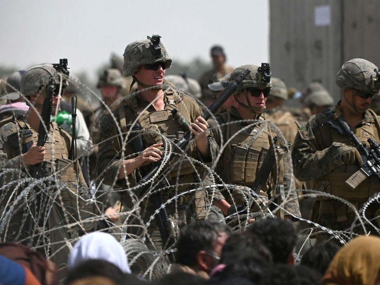 అమెరికా మ‌రో హెచ్చ‌రిక‌: మానవ బాంబులు, రాకెట్లతో దాడి