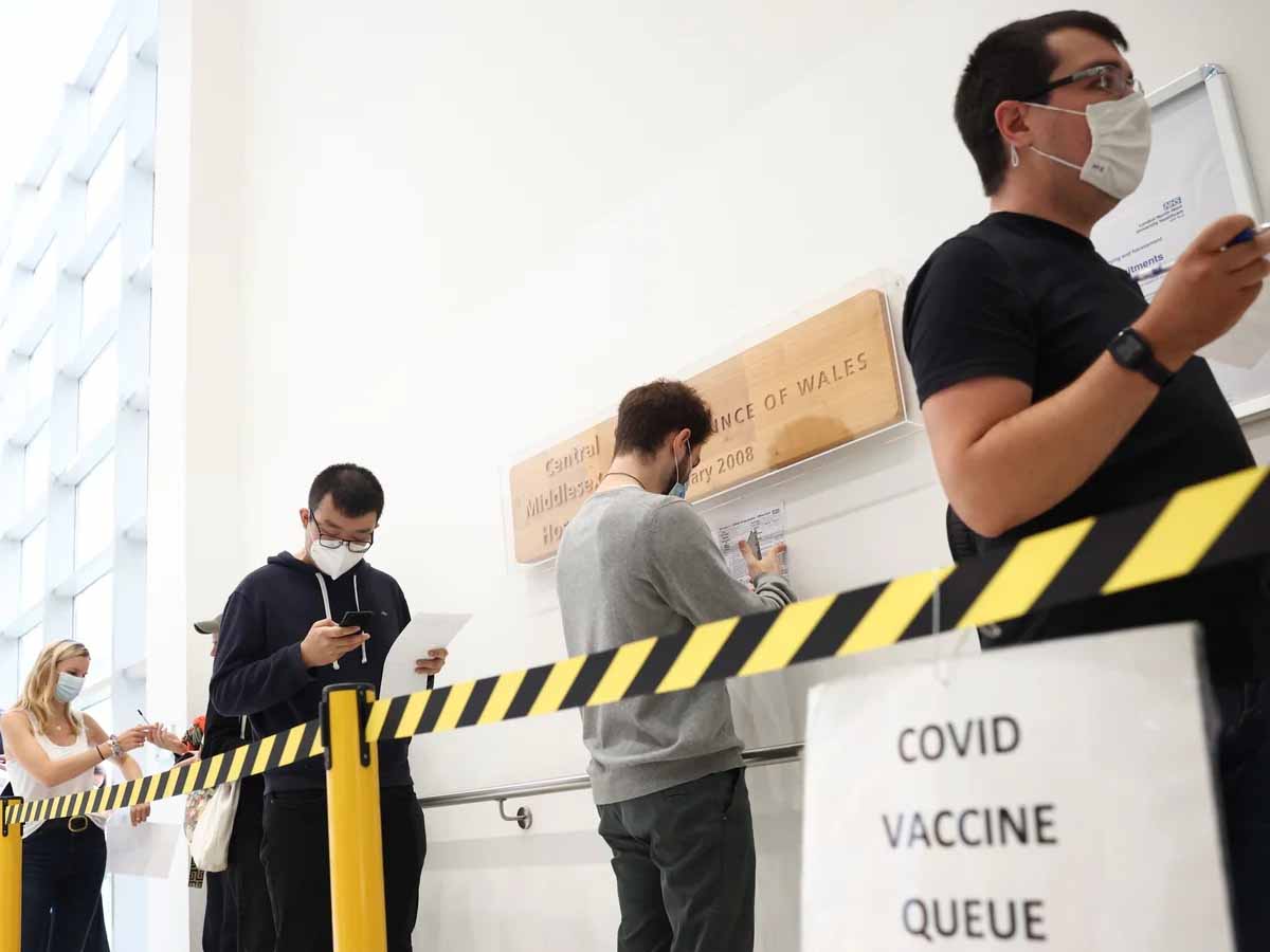 బంపర్ ఆఫర్:  టీకా వేసుకుంటే వ్యాక్సిన్ వోచర్లు…