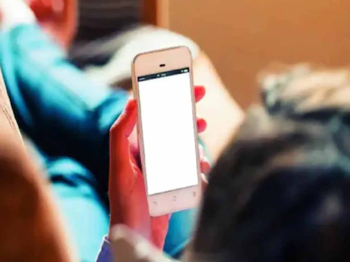 షాకింగ్ స‌ర్వే:  పెళ్లి త‌రువాత మ‌హిళ‌లు ఎక్కువ‌గా అవి చూస్తున్నార‌ట‌…