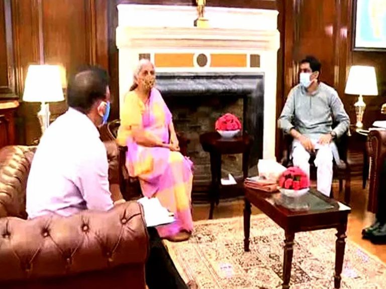 కేంద్ర ఆర్థికమంత్రితో భేటీయైన ఏపీ ఆర్థికమంత్రి