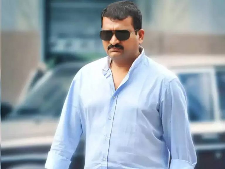 డ్రగ్స్ కేసు: ఈడీ కార్యాలయానికి వచ్చిన బండ్ల గణేష్