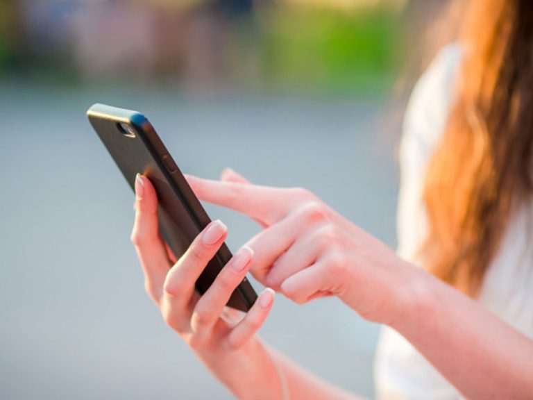 బి ‘కేర్’ ఫుల్: ఆ నంబర్లన్నీ.. నకిలీ నంబర్లే!