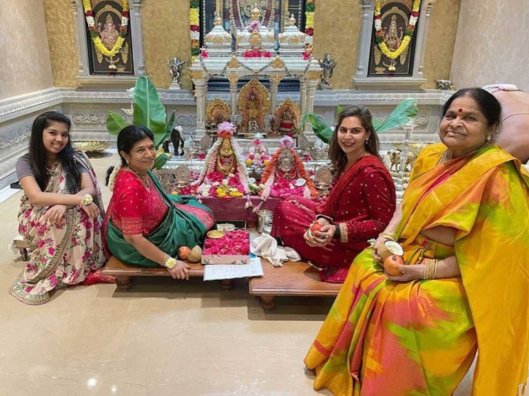 ఉపాసన వరలక్ష్మీ వ్రతం… నాలుగు తరాలు ఒకే పిక్ లో…!