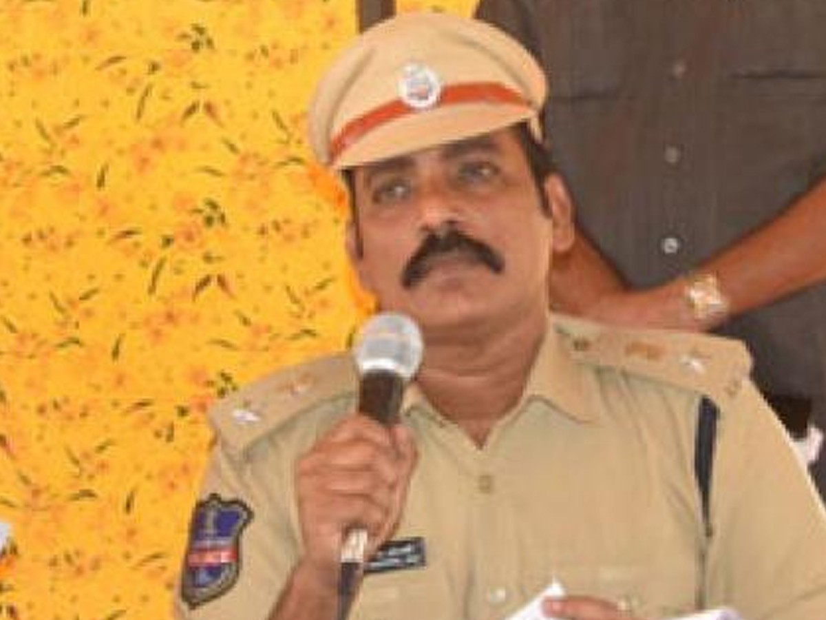 వారి పై కఠిన చర్యలు తీసుకుంటాం : కరీంనగర్ సీపీ