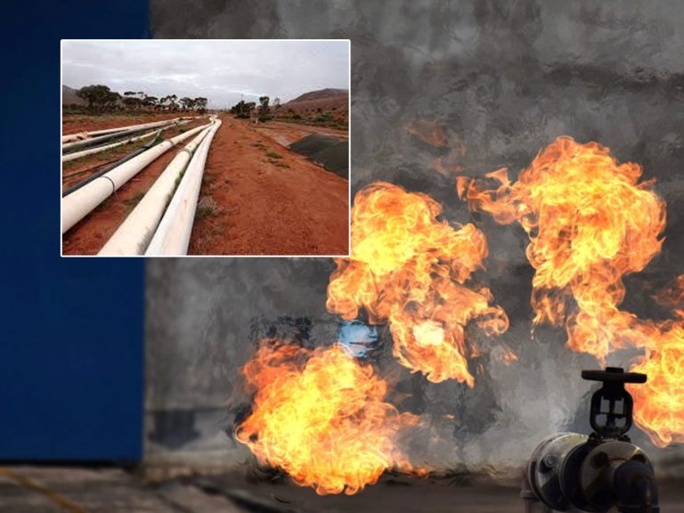 అవనిగడ్డలో ఇంటింటికి కనెక్షన్‌ పైప్‌ లైన్‌లో గ్యాస్‌ లీక్‌.. మంటలు..!