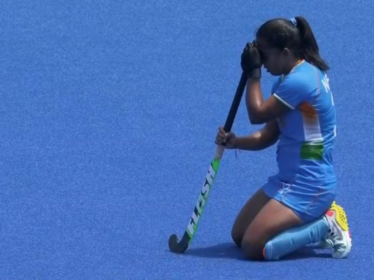 టోక్యో ఒలింపిక్స్‌ ; మహిళల హాకీ జట్టు ఓటమి