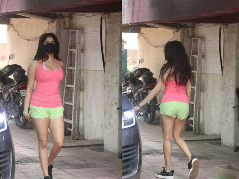 జాన్వీ కపూర్ రీసెంట్ జిమ్ క్లిక్స్