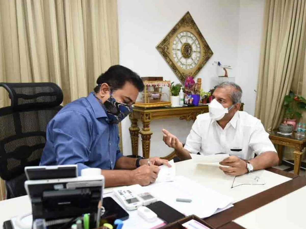 వేములవాడలో రూ.20 కోట్లతో అభివృద్ధి పనులు-కేటీఆర్‌