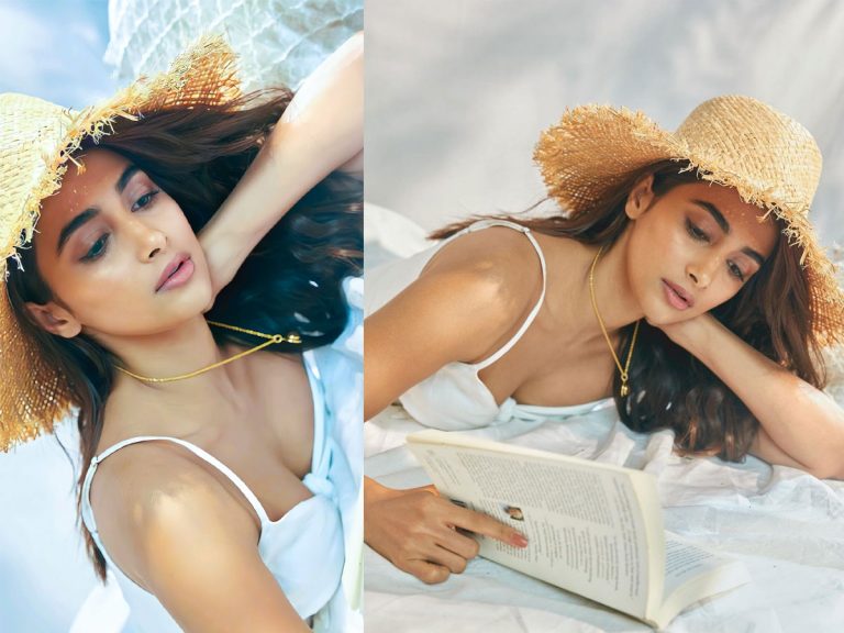 భిన్న రూపాల్లో అందాలను ఎలివేట్ చేస్తున్న బుట్టబొమ్మ