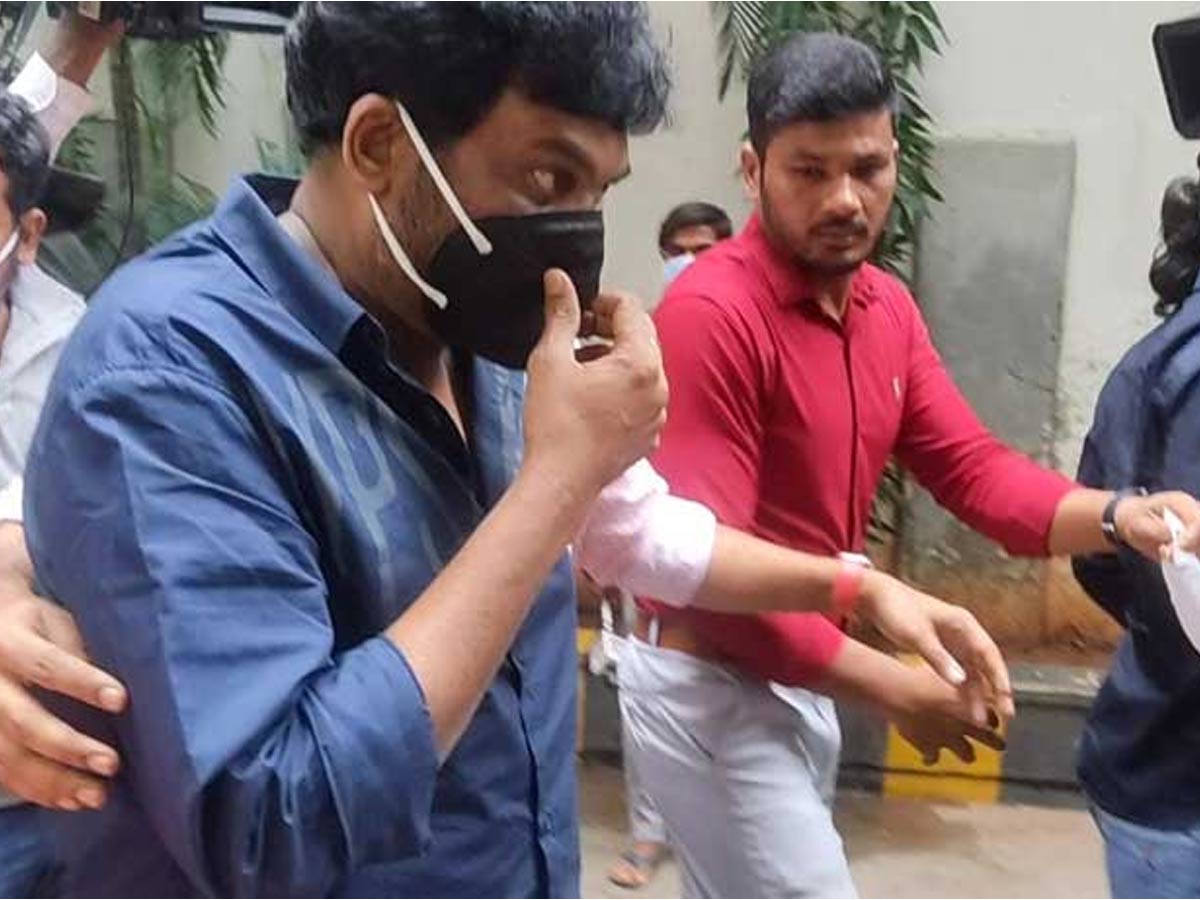 డ్రగ్స్ కేసు: పూరి జగన్నాథ్ విచారణ అప్డేట్స్