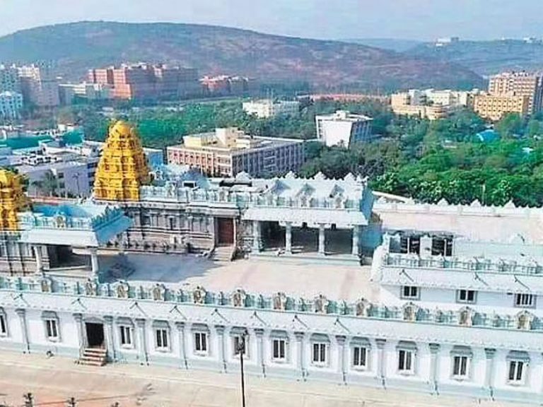 రుషికొండపై శ్రీవారి ఆలయాన్ని నిర్మించిన టీటీడీ