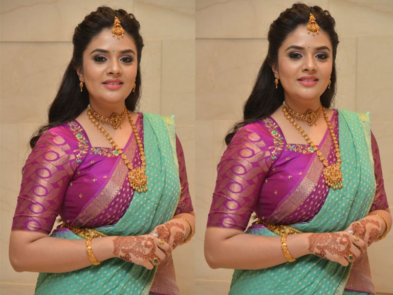 యాంకర్ శ్రీముఖి లేటెస్ట్ ఫొటో షూట్