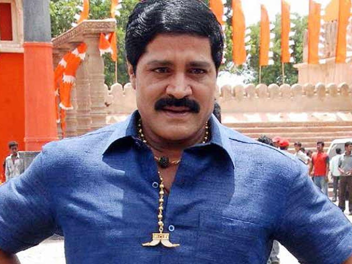 రియల్ స్టార్ … అంటే అతనే!