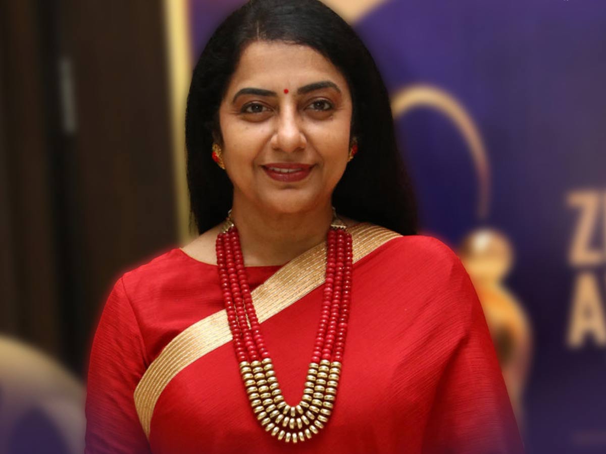 సెలెబ్రేషన్స్: సుహాసిని బర్త్ డే గింప్స్‌.. షేర్ చేసిన రమ్యకృష్ణ