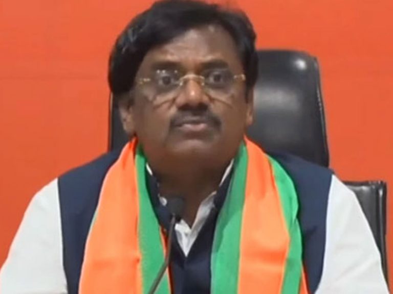 అవినీతిలో మొదటి స్థానం కేసీఆర్ దే…