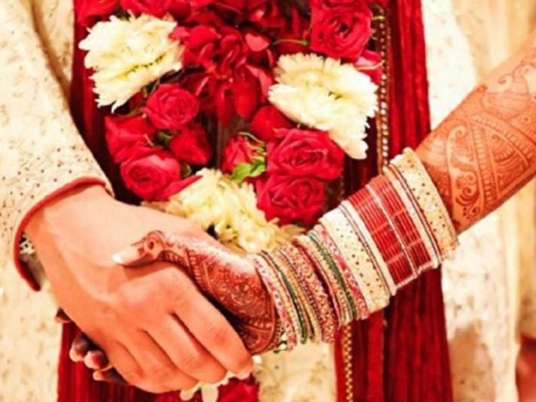 ప్రియురాలు ఫిర్యాదు తో ఆగిన పెళ్లి…