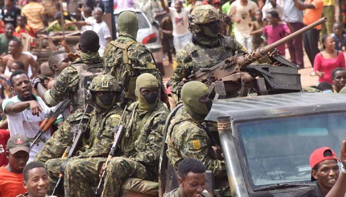 మ‌రో దేశంలోనూ సైనిక తిరుగుబాటు… దేశాధ్యక్షుడు అరెస్ట్‌…