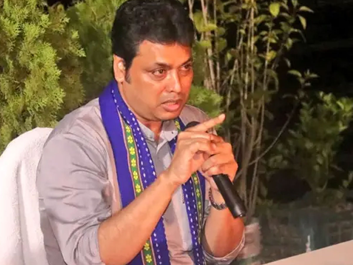 సీఎం వివాదాస్పద వ్యాఖ్యలు.. కోర్టు ధిక్కారానికి భయపడొద్దు..!