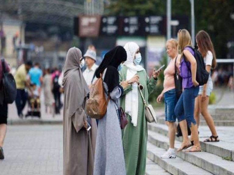 గ‌ల్ఫ్ దేశాల్లో క‌రోనా త‌గ్గుముఖం…ఆంక్ష‌లు స‌డ‌లింపు…