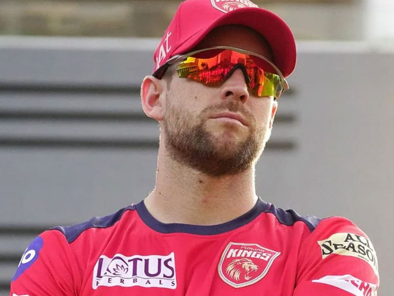 ఐపీఎల్ 2021 కు వరల్డ్ నెంబర్ వన్ బాట్స్మెన్ దూరం…