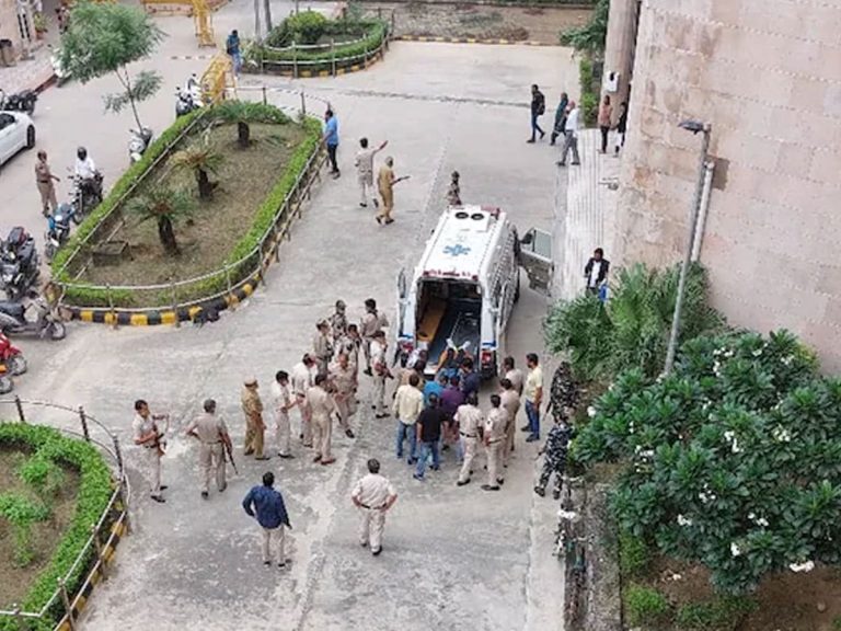 ఢిల్లీ : “గ్యాంగ్ వార్” లో నలుగురు మృతి