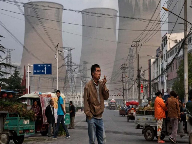 చైనాలో మ‌రో సంక్షోభం… ఉత్ప‌త్తి రంగంపై తీవ్ర ప్ర‌భావం…