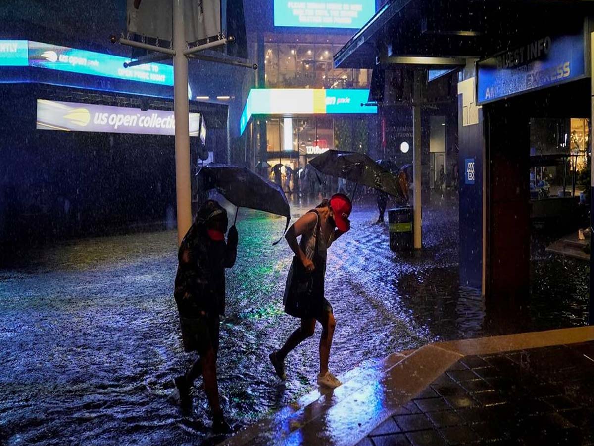 ఒక‌వైపు క‌రోనా… మ‌రోవైపు భారీ వర్షాలు… ఆ నగరంలో ఎమ‌ర్జెన్సీ…