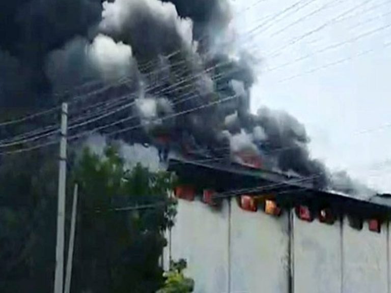 పెద్ద అంబర్‌పేట్‌లో భారీ అగ్నిప్రమాదం..