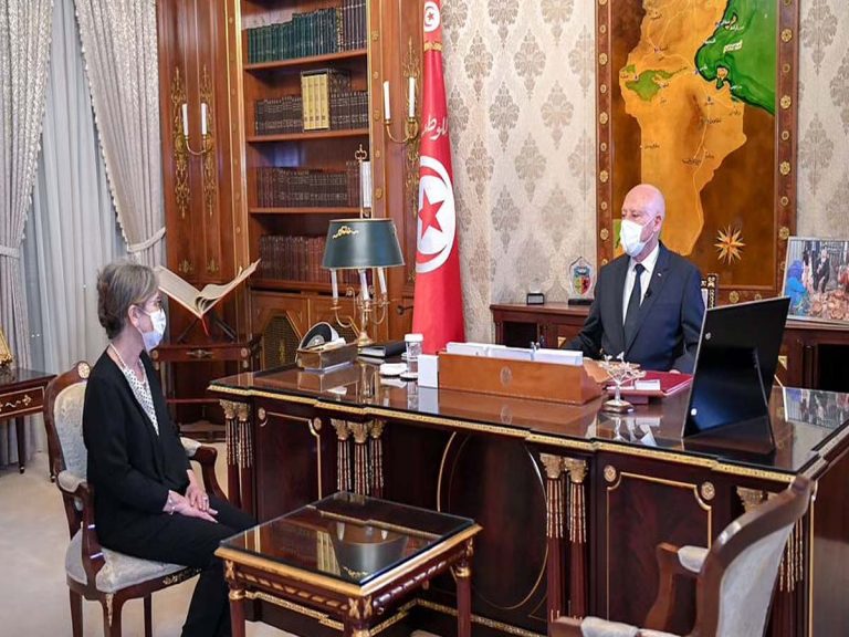 జియో ఫిజిక్స్ ప్రొఫెస‌ర్‌కు ఆ దేశ ప్ర‌ధానిగా అవ‌కాశం…