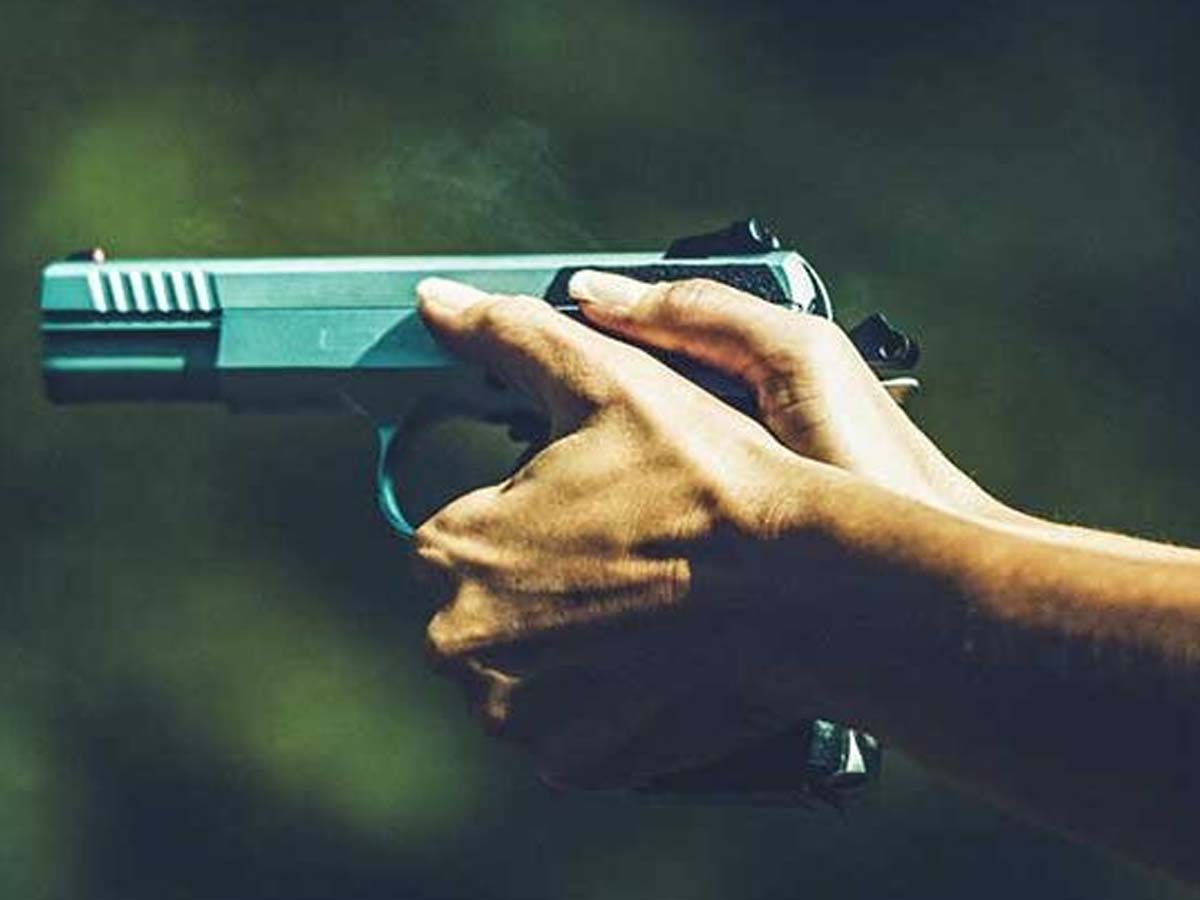 అమెరికాలో మ‌ళ్లీ కాల్పుల క‌ల‌క‌లం:  11 మంది మృతి…