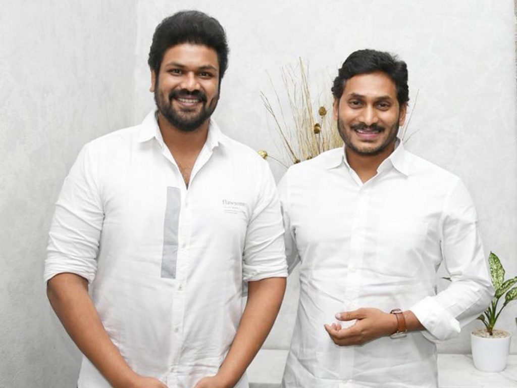 Manchu Manoj Meets AP CM Jaganmohan Reddy