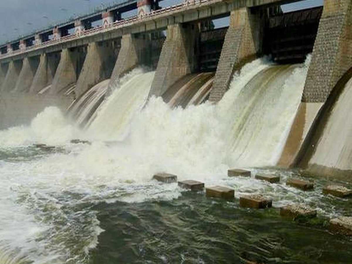 గులాబ్ తుఫాన్ ఎఫెక్ట్.. మూసీ గేట్లు ఎత్తివేత..