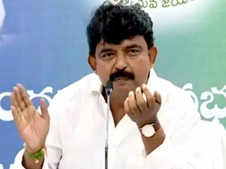 ఆన్ లైన్ సినిమా టికెట్ విధానాన్ని సినీ ప్రముఖులే కోరారు: పేర్ని నాని