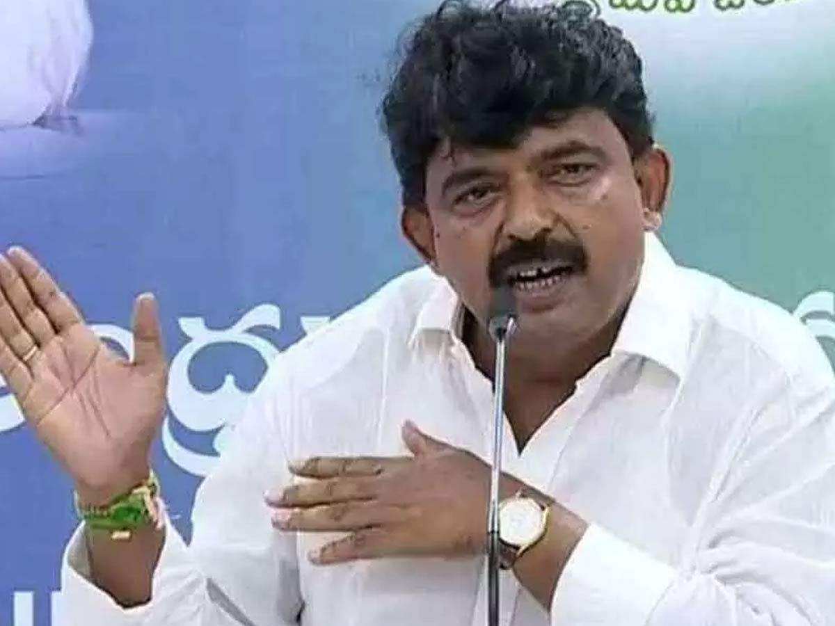 బస్ టిక్కెట్ రేట్లు పెంచినట్టు.. సినిమా టిక్కెట్ రేట్లు పెంచొచ్చు కదా!