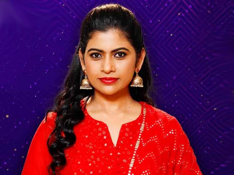 ఆర్జే కాజల్ ను కార్నర్ చేస్తోంది ఎవరు!?