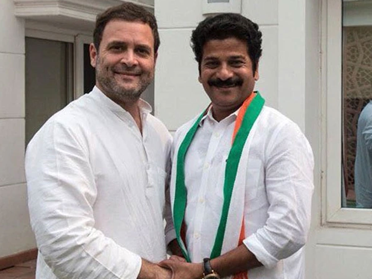 రేవంత్ పై ఫిర్యాదును పట్టించుకోని రాహుల్.. ఆ నేతలకు షాకిచ్చినట్టేనా?