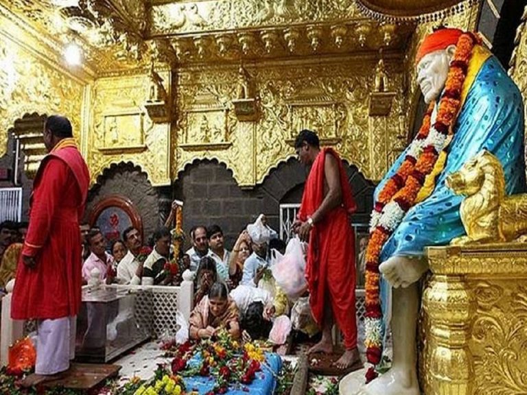 తెరచుకోన్న షిర్డీ సాయి ఆలయం