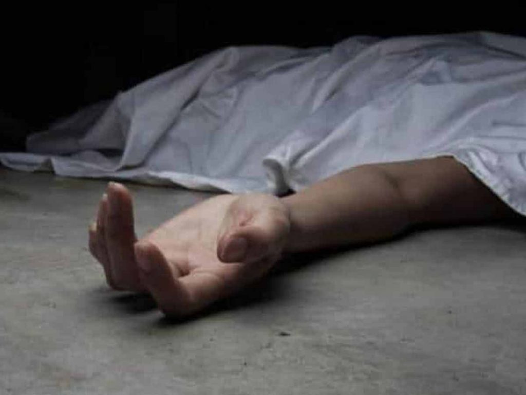 Junior Artist Anuradha Suicide at Film Nagar