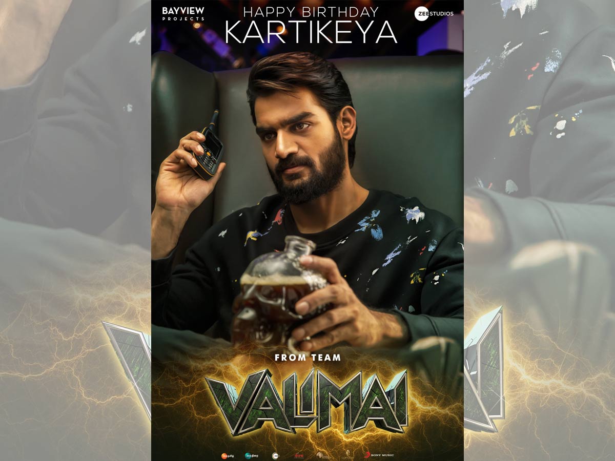 వలిమై: అజిత్‌కు తగ్గ విలన్ పోస్టర్ విడుదల