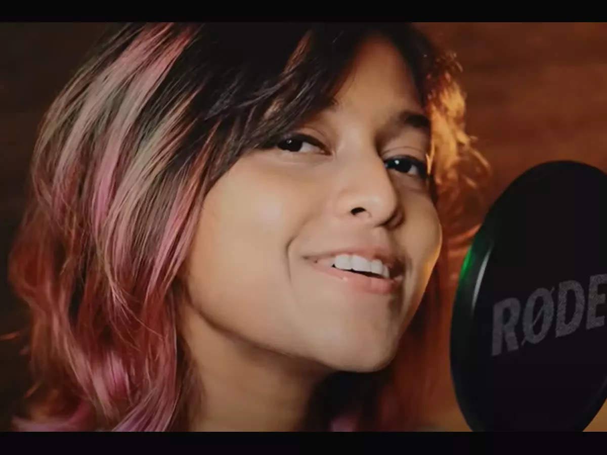 ‘మణికే మాగే హితే’ సాంగ్ కు బాలీవుడ్ ఫిదా