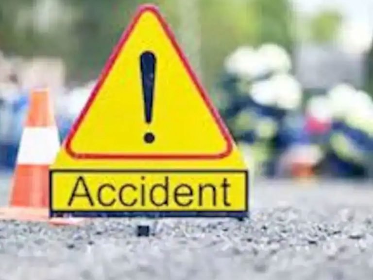 స్పీకర్‌ పోచారం కాన్వాయ్‌ ఢీకొని వ్యక్తి మృతి !