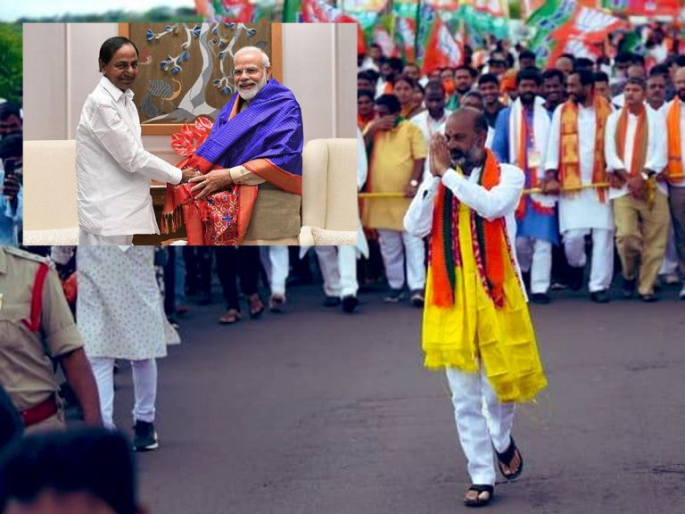 బండి పాదయాత్రను.. కేసీఆర్ ఢిల్లీయాత్ర పాడు చేసిందా?