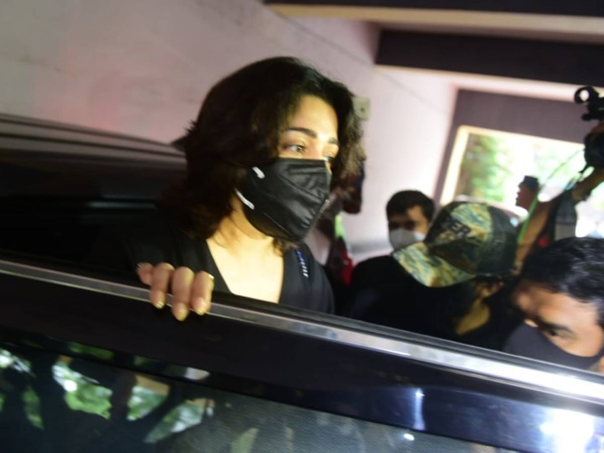 ఛార్మి విచారణ పూర్తి.. తిరిగి ఎప్పుడు పిలిచినా వస్తాను: ఛార్మి