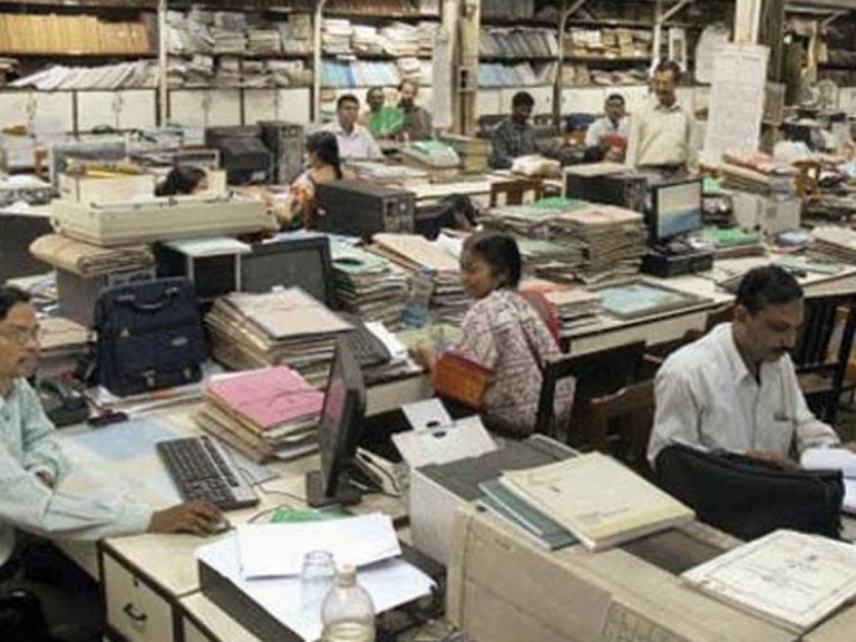 ఉద్యోగుల బకాయి జీతాలపై చర్చించిన ఏపీ మంత్రులు…