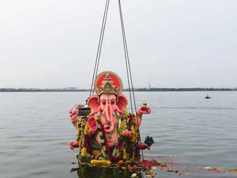 గణేష్ నిమజ్జనం పై నెలకొన్న గందరగోళం…
